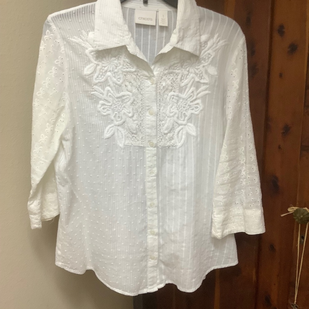 Chico’s White Embroidered Blouse Size 1